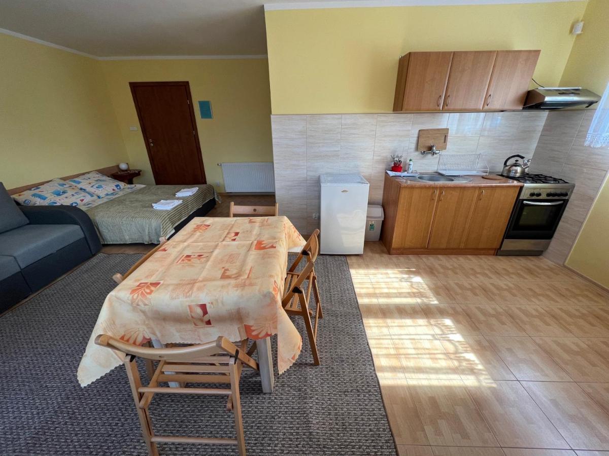 Pokoje Goscinne "U Oli" Wladyslawowo Bagian luar foto