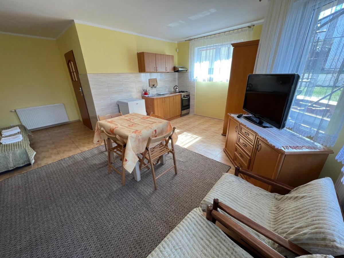 Pokoje Goscinne "U Oli" Wladyslawowo Bagian luar foto
