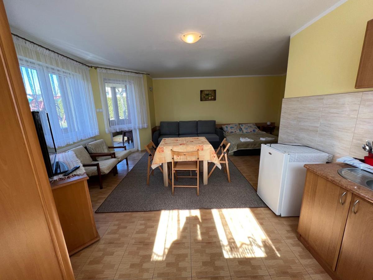 Pokoje Goscinne "U Oli" Wladyslawowo Bagian luar foto
