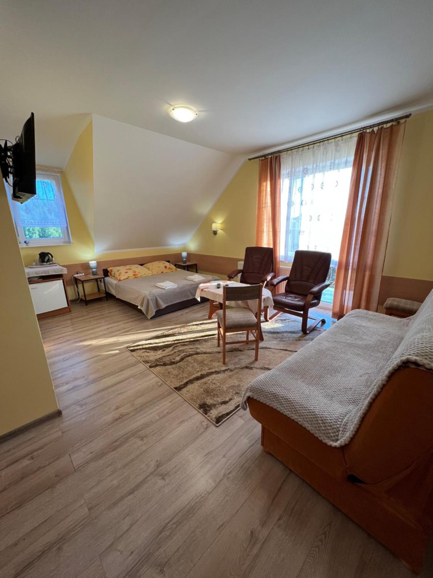 Pokoje Goscinne "U Oli" Wladyslawowo Bagian luar foto
