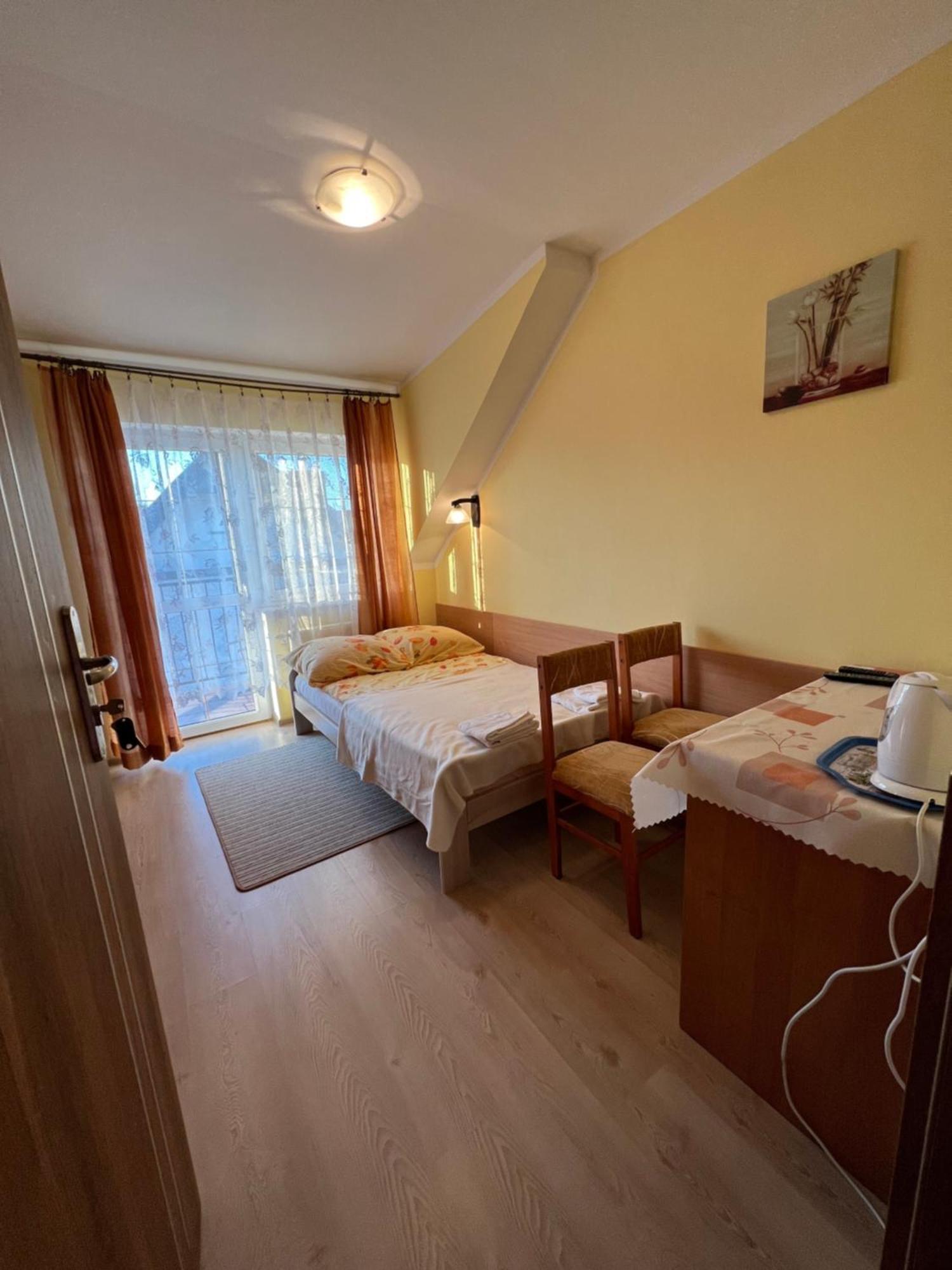 Pokoje Goscinne "U Oli" Wladyslawowo Bagian luar foto